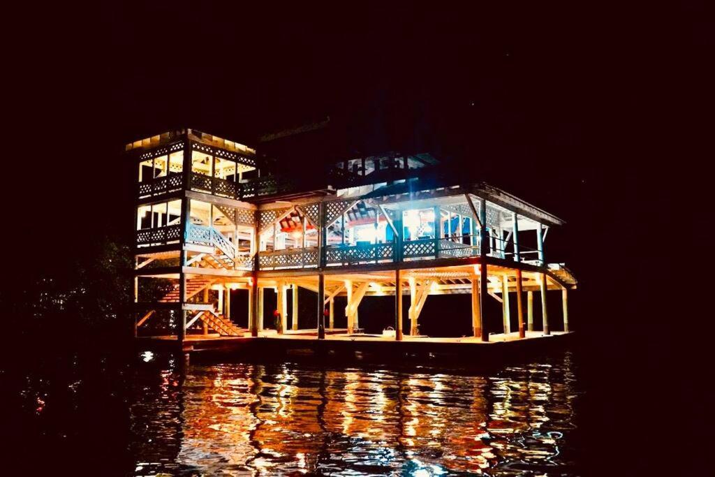 The Dock Resort Over Water Retreat West End Exterior foto