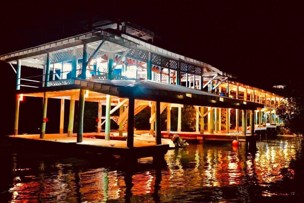 The Dock Resort Over Water Retreat West End Exterior foto